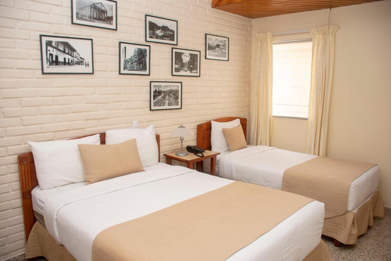Hotel Mac Arthur เตกูซิกัลปา ภายนอก รูปภาพ