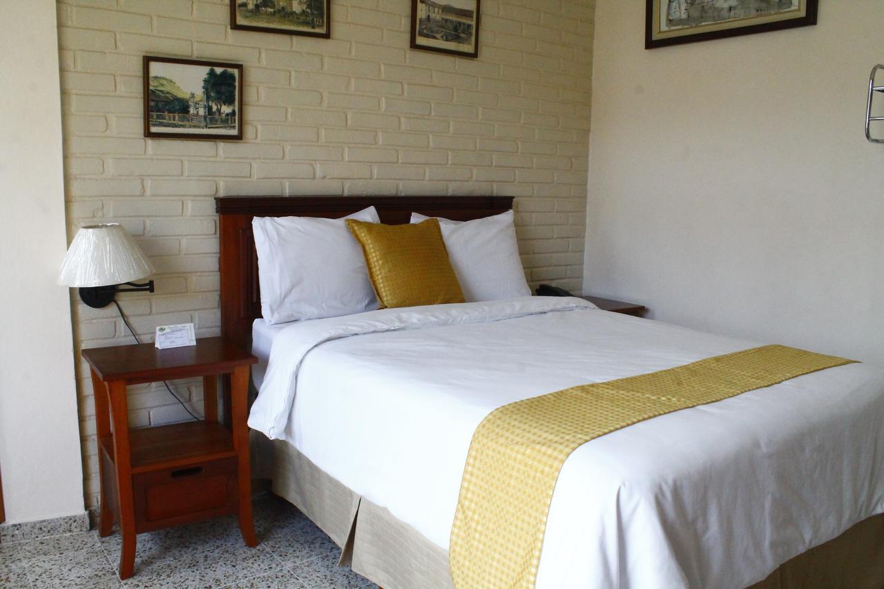 Hotel Mac Arthur เตกูซิกัลปา ภายนอก รูปภาพ
